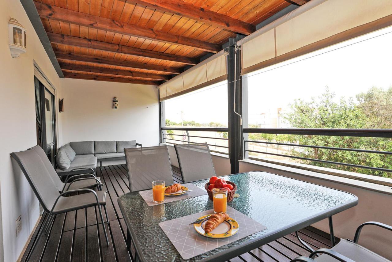 B39 - Marina Hill Apartment Lagos Exteriör bild